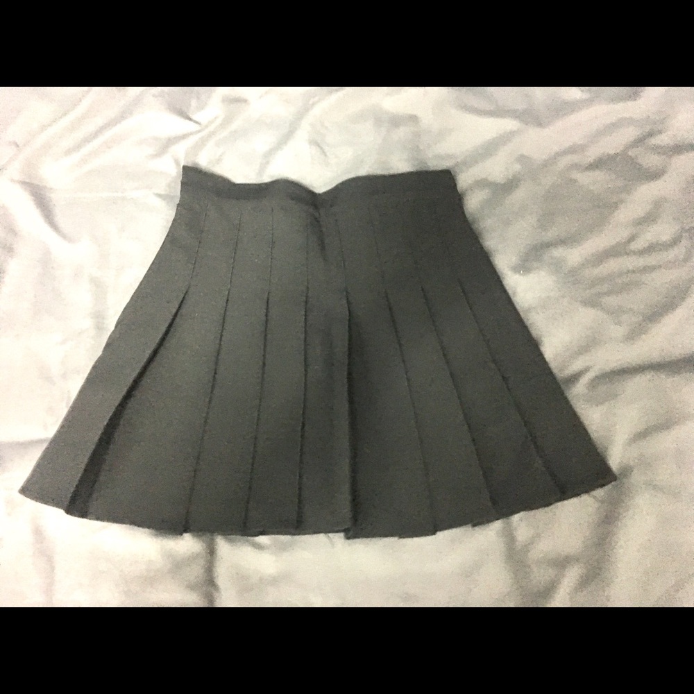 Cute pleated xs black skirt skort